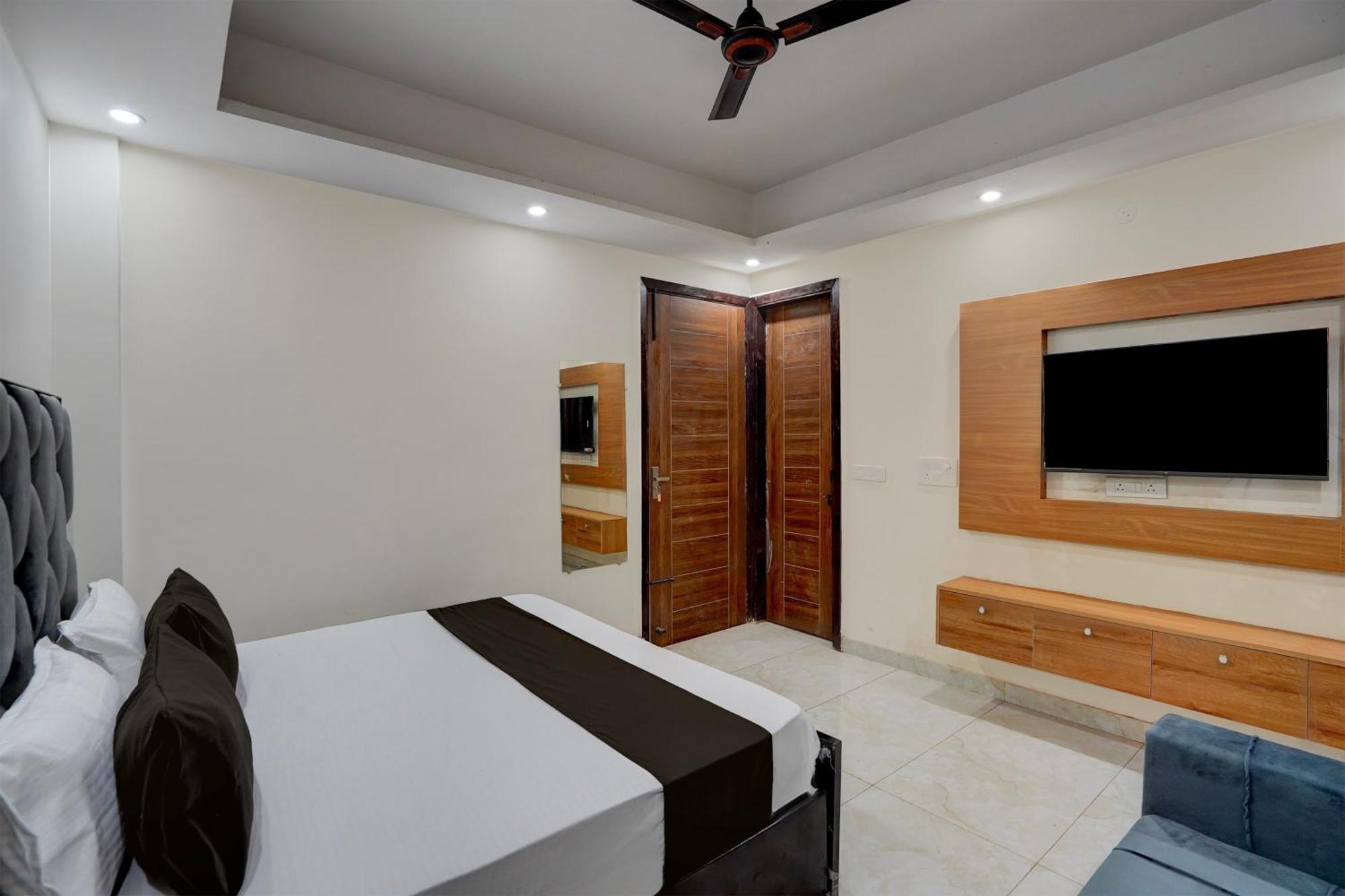 Hotel O R.N Residency Hotel Ghaziabad Exteriör bild