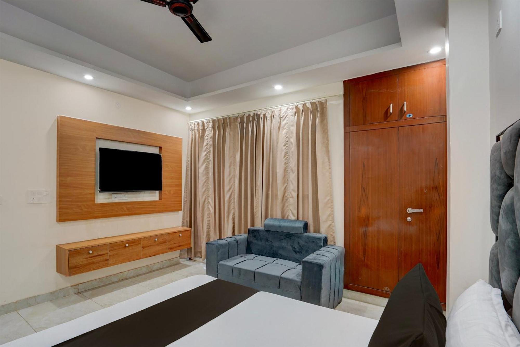 Hotel O R.N Residency Hotel Ghaziabad Exteriör bild
