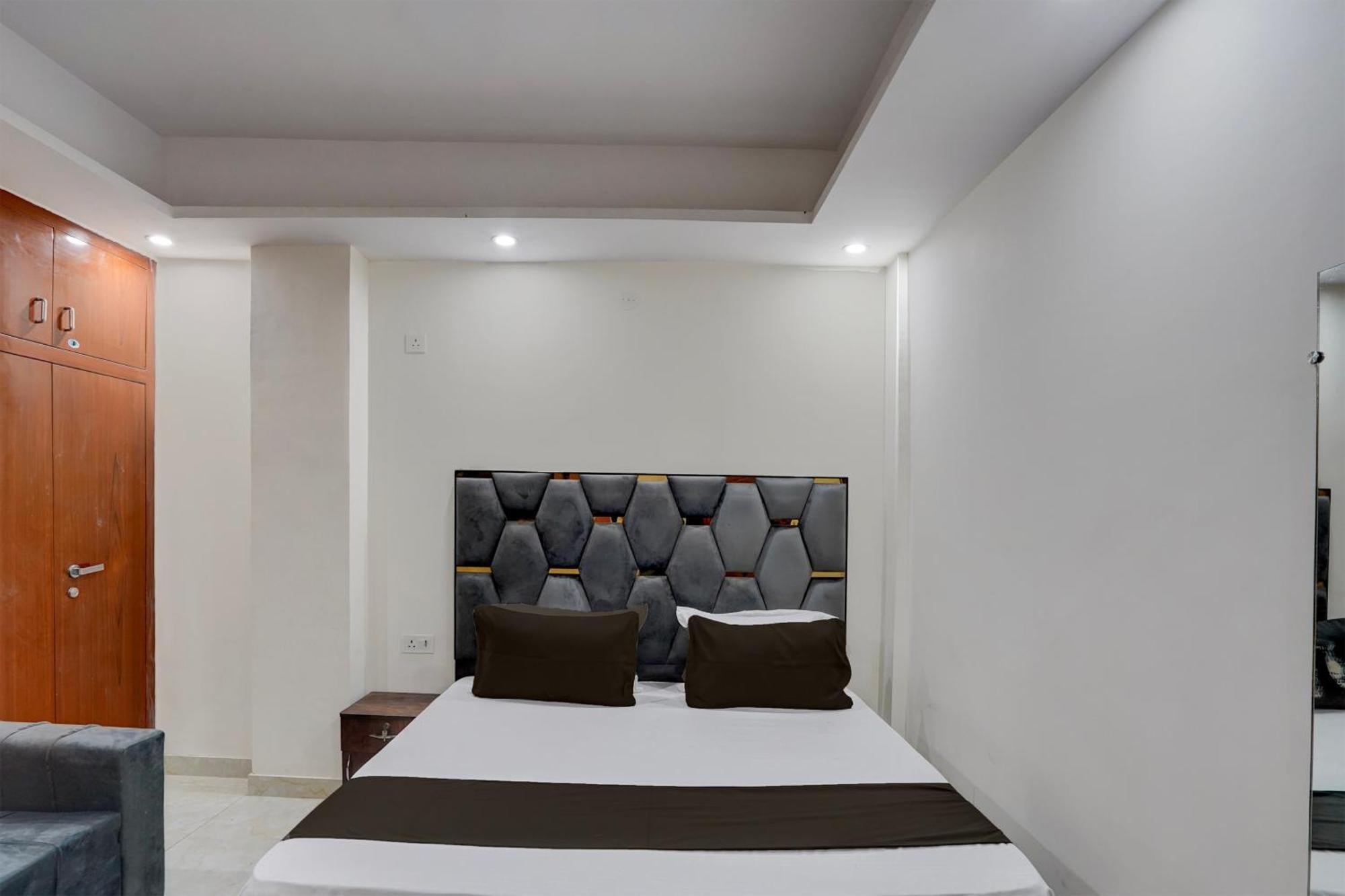 Hotel O R.N Residency Hotel Ghaziabad Exteriör bild